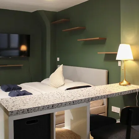 2 Steps From The Musee Grevin Париж