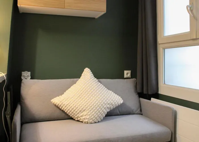 2 Steps From The Musee Grevin شقة *